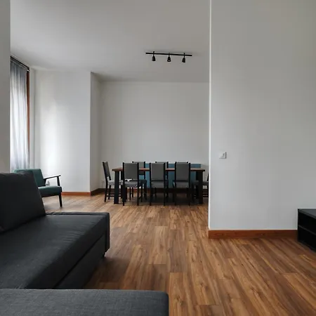 Joivy Chic 3-bed Flat Near Colonne Di San Lorenzo * Milão